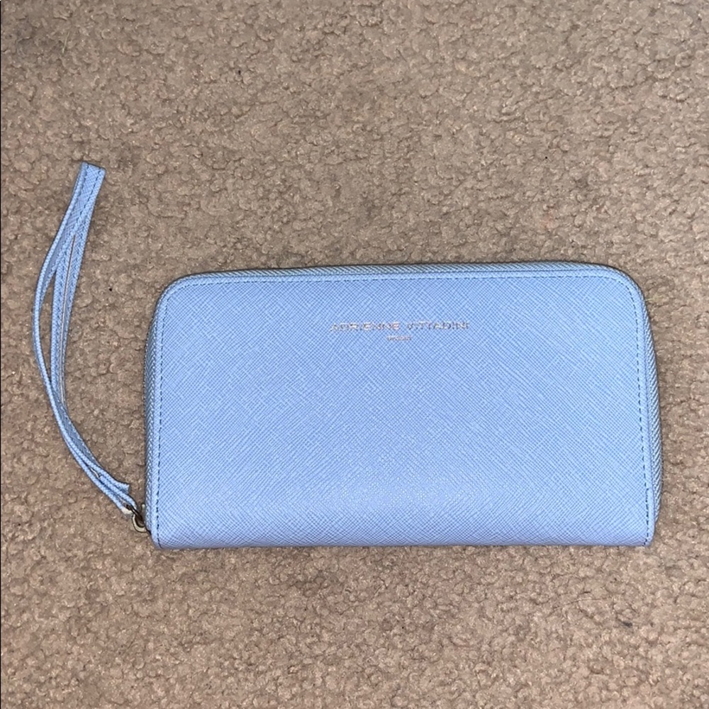 portable charger wallet